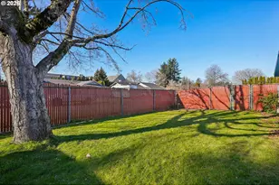 1384 NE 19th St, Gresham, OR 97030 - Photo 23