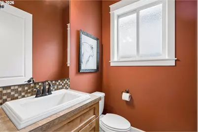 9830 NW Wayne Ln, Portland, OR 97229 - Photo 15