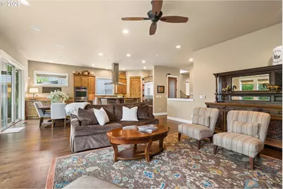 9830 NW Wayne Ln, Portland, OR 97229 - Photo 7