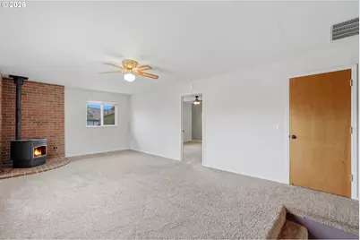303 Trail St, Gaston, OR 97119 - Photo 9