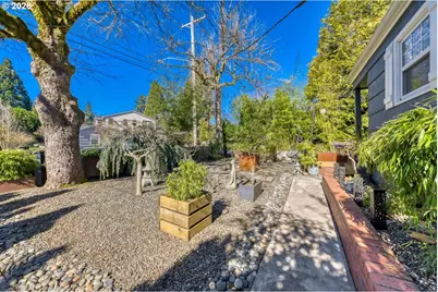 4667 Exeter St, West Linn, OR 97068 - Photo 3