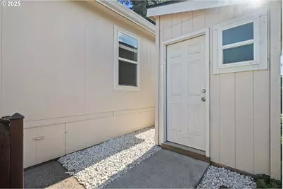 1415 S Bertelsen Rd #112, Eugene, OR 97402 - Photo 31