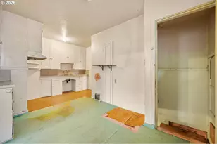 4635 4637 N Congress Ave, Portland, OR 97217 - Photo 9