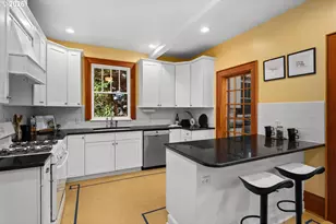 1427 SE Taylor St, Portland, OR 97214 - Photo 19