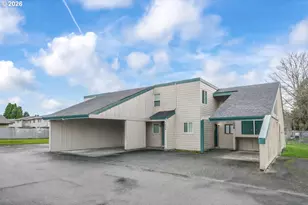 7856 SE Stephanie Ct, Milwaukie, OR 97222 - Photo 1