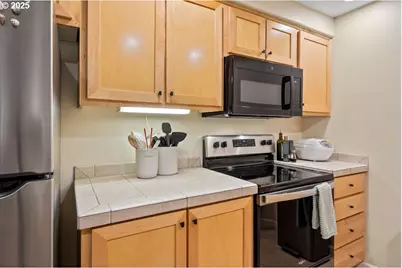 750 NW 185th Ave #203, Beaverton, OR 97006 - Photo 11