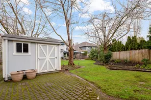 2190 River Heights Cir, West Linn, OR 97068 - Photo 35