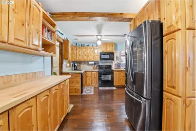 364 NE 9th Ave, Canby, OR 97013 - Photo 9