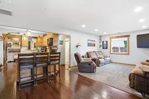 364 NE 9th Ave, Canby, OR 97013 - Photo 3