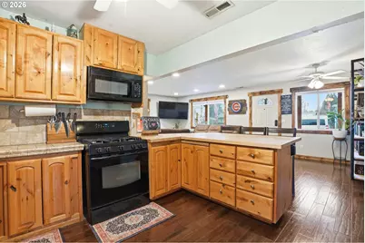 364 NE 9th Ave, Canby, OR 97013 - Photo 7