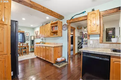 364 NE 9th Ave, Canby, OR 97013 - Photo 11