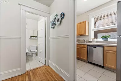 2109 NW Irving St #211, Portland, OR 97210 - Photo 11