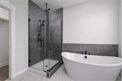 15208 SE Towers Ter, Milwaukie, OR 97267 - Photo 19