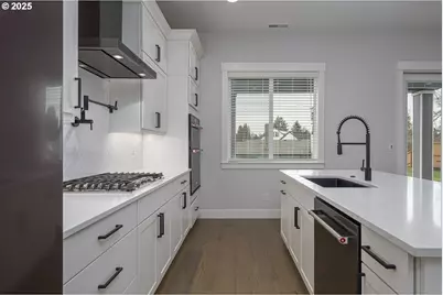 15208 SE Towers Ter, Milwaukie, OR 97267 - Photo 13