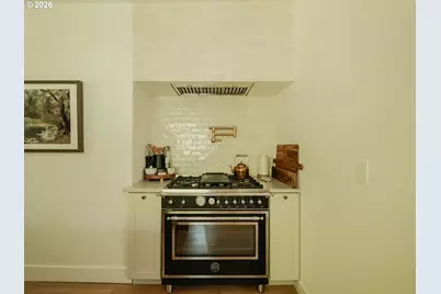 1615 S Greenwood Rd, Portland, OR 97219 - Photo 7