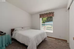 1621 NE Yaquina Heights Dr, Newport, OR 97365 - Photo 15