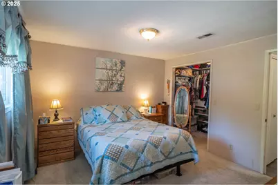 962 NW Keasey St, Roseburg, OR 97471 - Photo 23