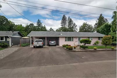 962 NW Keasey St, Roseburg, OR 97471 - Photo 7