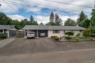 962 NW Keasey St, Roseburg, OR 97471 - Photo 7