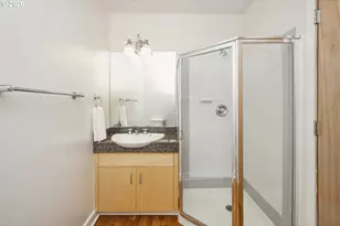 821 NW 11th Ave, Portland, OR 97209 - Photo 13