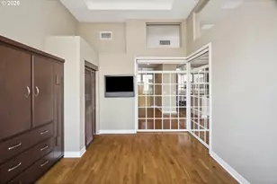 821 NW 11th Ave, Portland, OR 97209 - Photo 9