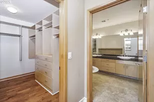 821 NW 11th Ave, Portland, OR 97209 - Photo 25