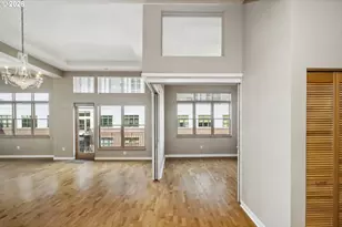 821 NW 11th Ave, Portland, OR 97209 - Photo 3