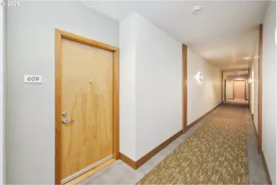821 NW 11th Ave #609, Portland, OR 97209 - Photo 37