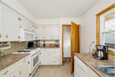 3419 SE Cora Dr, Portland, OR 97202 - Photo 37