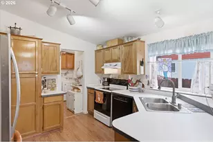 660 Wassom St, Lebanon, OR 97355 - Photo 13