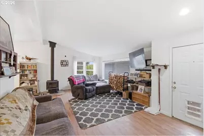 660 Wassom St, Lebanon, OR 97355 - Photo 5