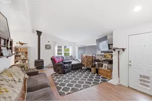 660 Wassom St, Lebanon, OR 97355 - Photo 5