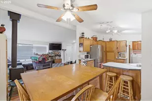 660 Wassom St, Lebanon, OR 97355 - Photo 11