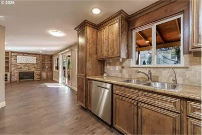 16915 SE 6th St, Vancouver, WA 98684 - Photo 11