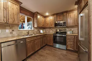 16915 SE 6th St, Vancouver, WA 98684 - Photo 9