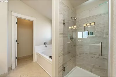 16915 SE 6th St, Vancouver, WA 98684 - Photo 19