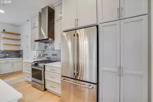 3853 Carman Dr, Lake Oswego, OR 97035 - Photo 7