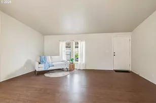 1281 S 57th Pl, Springfield, OR 97478 - Photo 5