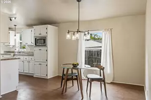 1281 S 57th Pl, Springfield, OR 97478 - Photo 7