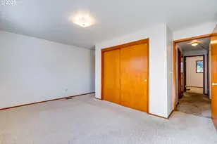 19560 SW Madeline St, Beaverton, OR 97078 - Photo 15