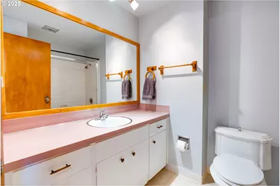 19560 SW Madeline St, Beaverton, OR 97078 - Photo 23