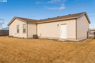 303 Oregon Trail Blvd, Boardman, OR 97818 - Photo 29