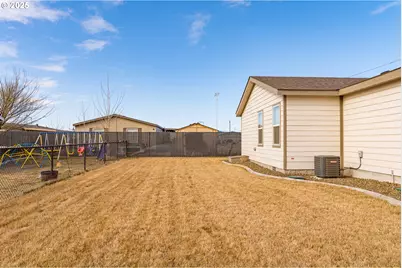 303 Oregon Trail Blvd, Boardman, OR 97818 - Photo 33