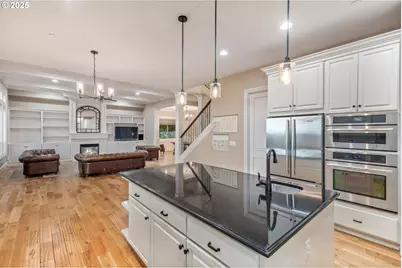 4530 SW Council Crest Dr, Portland, OR 97239 - Photo 11