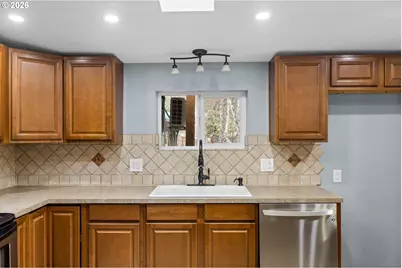 2373 Wild River Dr, Roseburg, OR 97470 - Photo 15