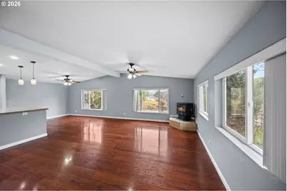 2373 Wild River Dr, Roseburg, OR 97470 - Photo 9