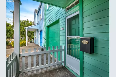 1709 SE Clinton St, Portland, OR 97202 - Photo 5
