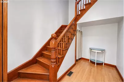 533 38th St, Astoria, OR 97103 - Photo 21