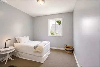 533 38th St, Astoria, OR 97103 - Photo 19