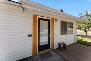 5136 N Fessenden St, Portland, OR 97203 - Photo 5
